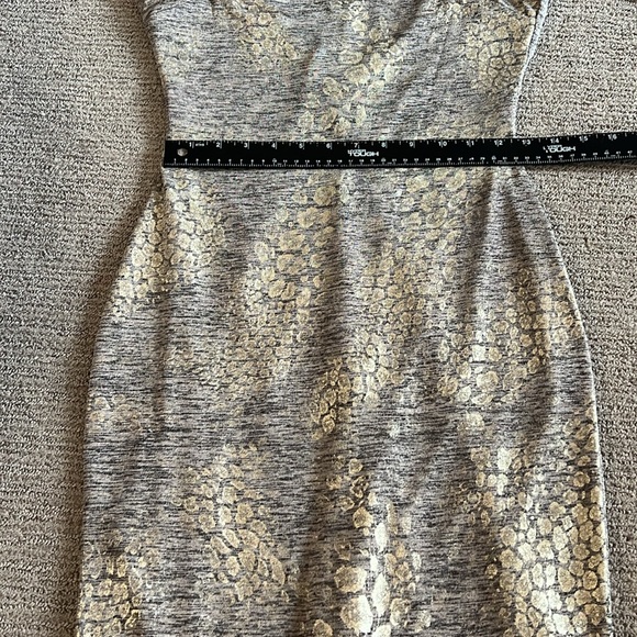 Dress The Population Emery Metallic Jersey Open Back Dress SZ M - Picture 9 of 12